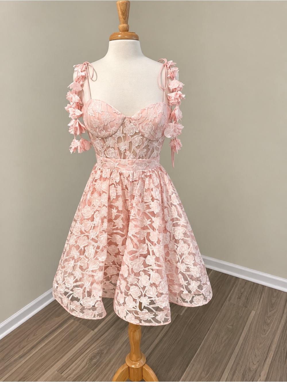Mac Duggal Pink Floral Mini Dress Size 6 NWT
